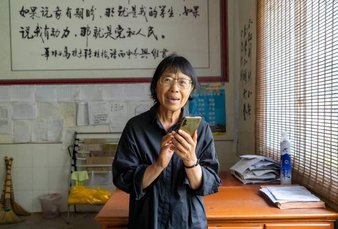 “感动中国年度人物”张桂梅：点亮传道之路的长明灯